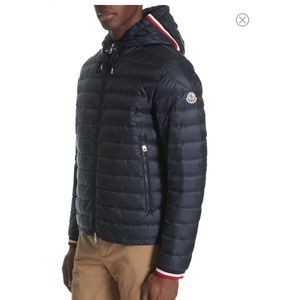 moncler giroux hooded puffer jacket